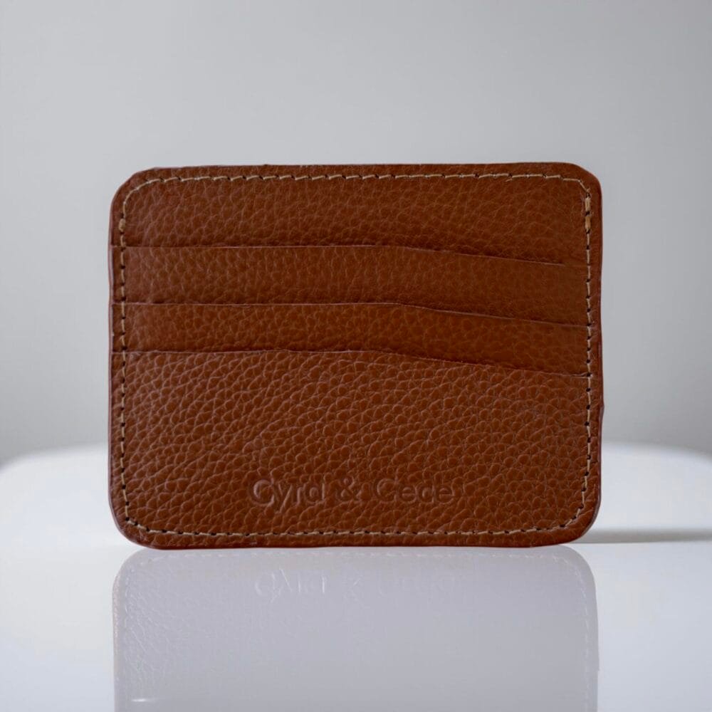 tarjetero de cuero