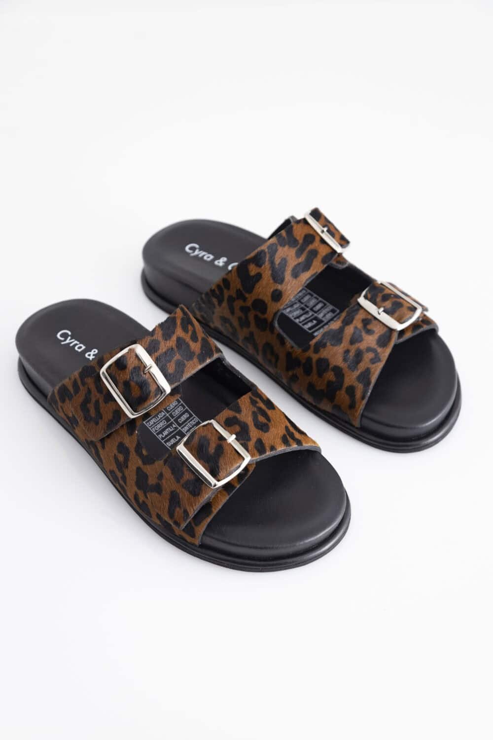 sandalias en cuero de leopardo
